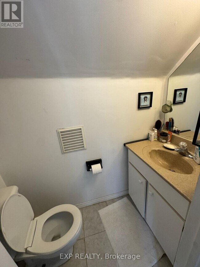 Photo du bâtiment - 1594 Dupont St