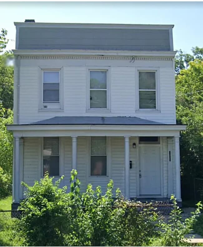 Building Photo - 1527 Mechanicsville Tpke