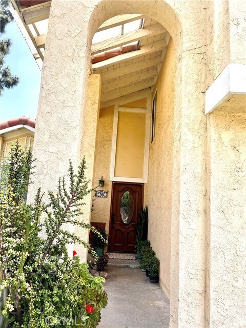 Building Photo - 3203 Hacienda Dr