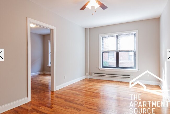 Building Photo - 951 W Cornelia Ave