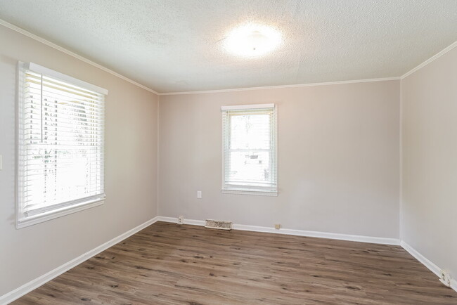 Foto del edificio - 508 W Allison Ave