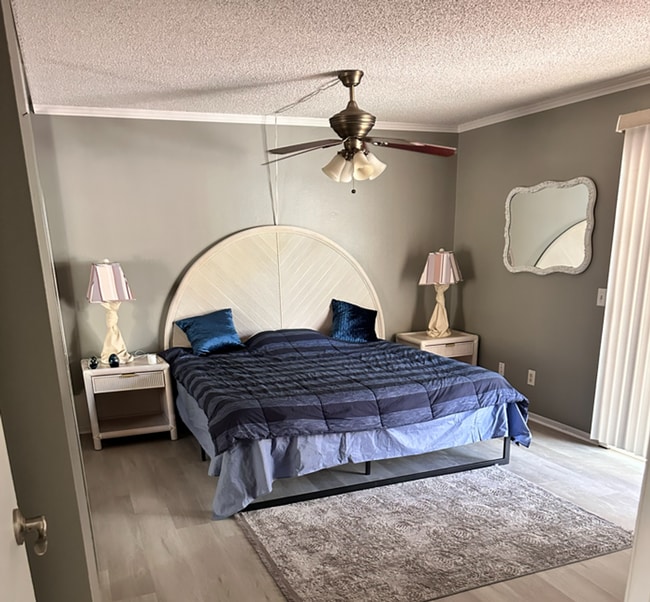 Building Photo - COMING SOON!! First-Floor 1 Bedroom / 1 Bathroom Condo in Palm Springs!