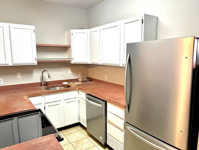 Foto del edificio - 406 E 31st St