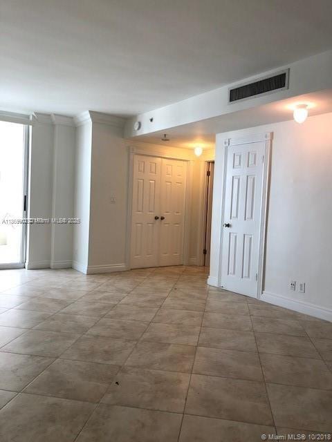 Foto del edificio - 3001 S Ocean Dr