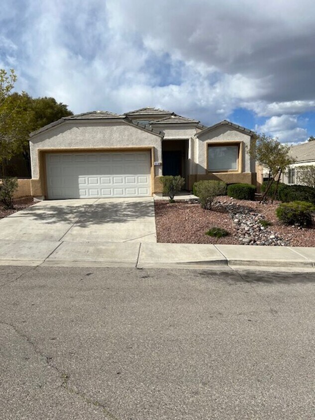 Primary Photo - 1-STORY HOME FOR RENT IN SUMMERLIN