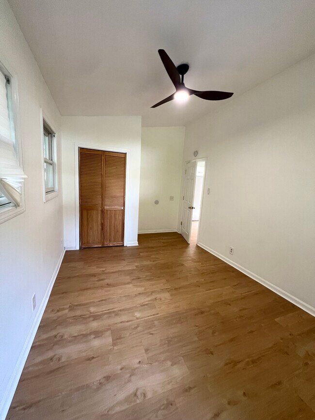 Foto del edificio - 1491 Elm St