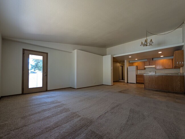 Building Photo - 4137 Marshall Ave