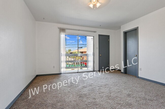 Foto del edificio - Bright & Cozy 1-Bedroom Condo in Prime Metairie Location