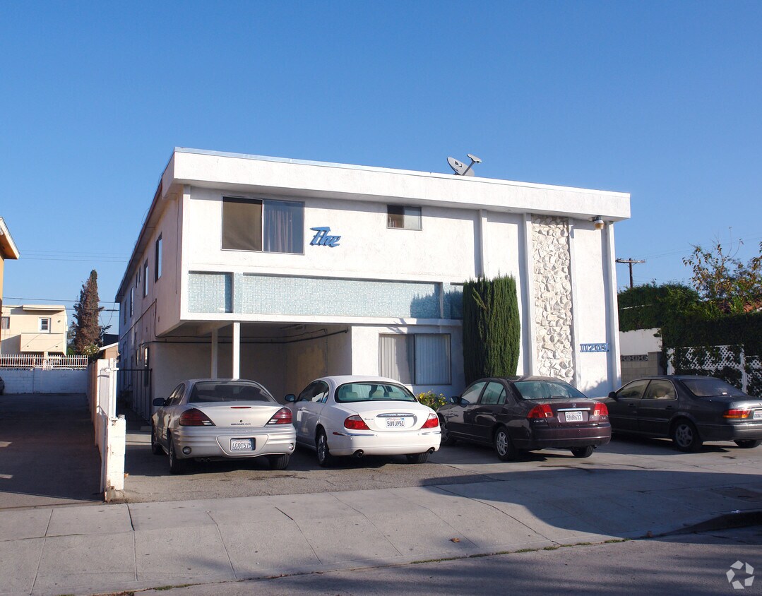 Building Photo - 11209 Emelita St