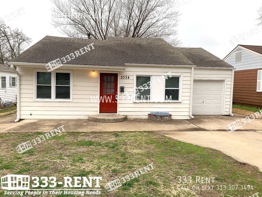 Primary Photo - Snug Three Bedroom One Bath House in Indep...