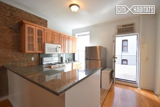 Foto del edificio - 380 Bleecker St