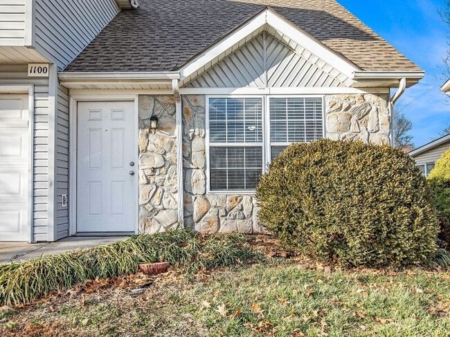 Building Photo - 1100 Ephraim Dr