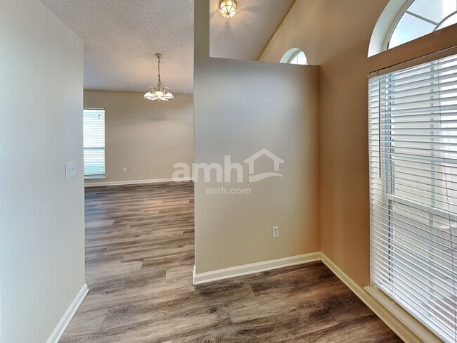 Building Photo - 993 Cherry Point Way