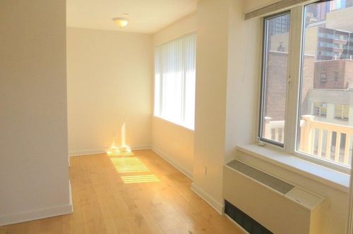 Primary Photo - 317 W 53rd St