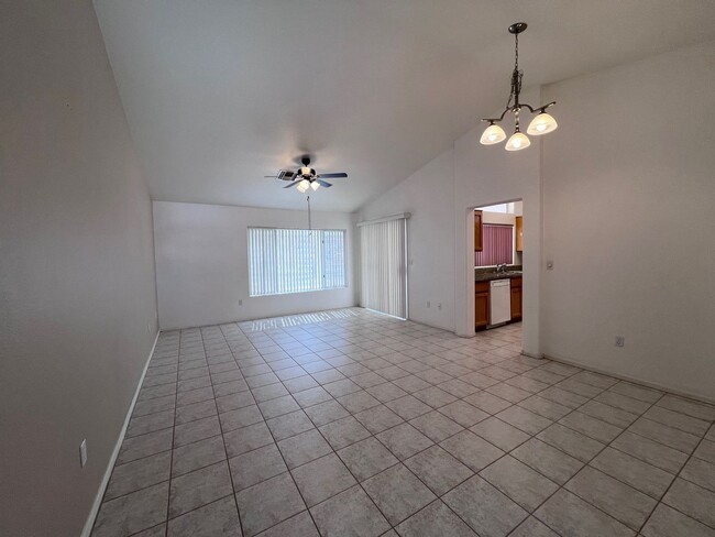 Foto del edificio - SUN CITY ELKO MODEL 2 BEDROOM 2 BATH