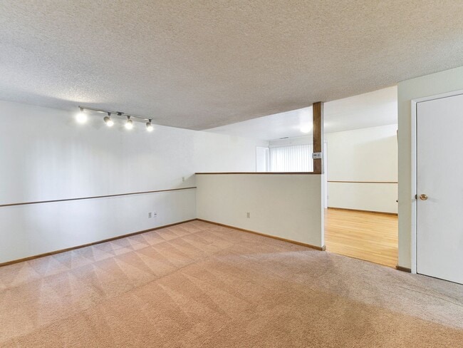 Building Photo - Application Pending - Beautiful 3 Bedroom ...