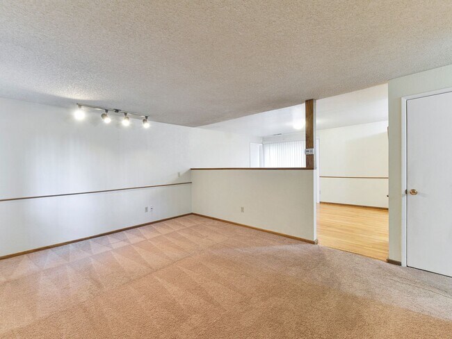 Foto del edificio - Application Pending - Beautiful 3 Bedroom ...