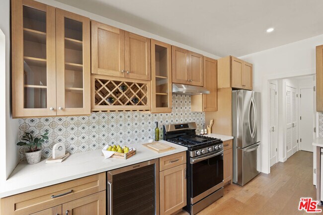 Foto del edificio - 8506 Oak Ct