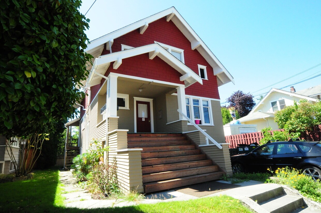 Primary Photo - 415 N 47th St