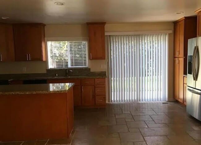 Building Photo - 992 Michelangelo Dr