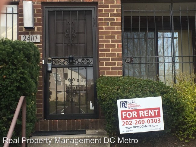Foto del edificio - 2 br, 2.5 bath House - 2407 18th St NE