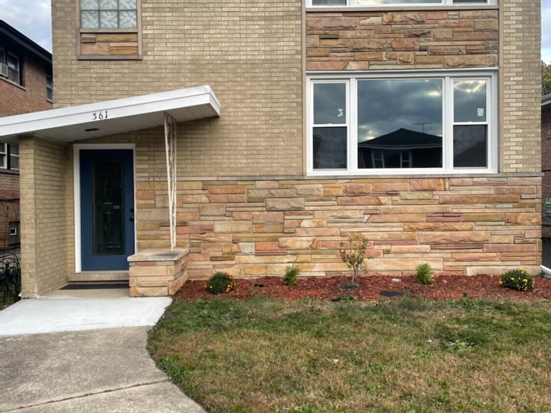 361 Crandon Ave Unit 2, Calumet City, IL 60409 Condo for Rent in