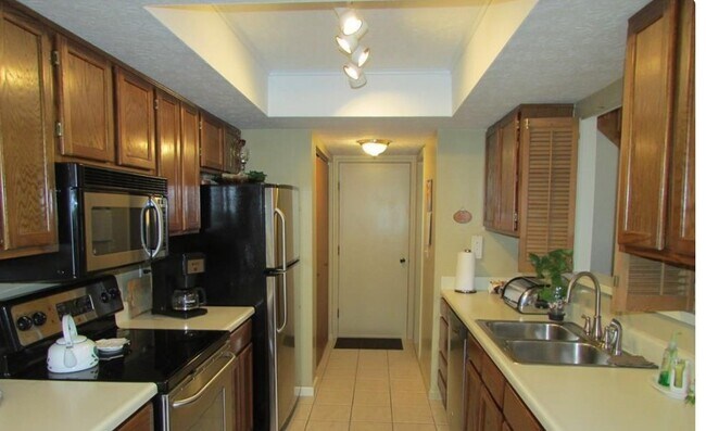 Building Photo - 2727 Orchard Run Rd