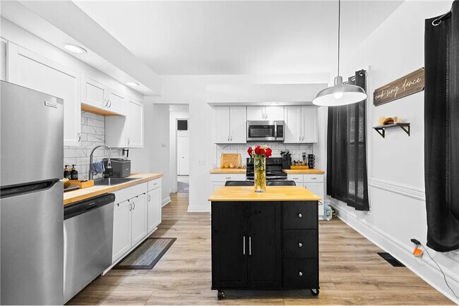 Foto del edificio - 469 Alexander St