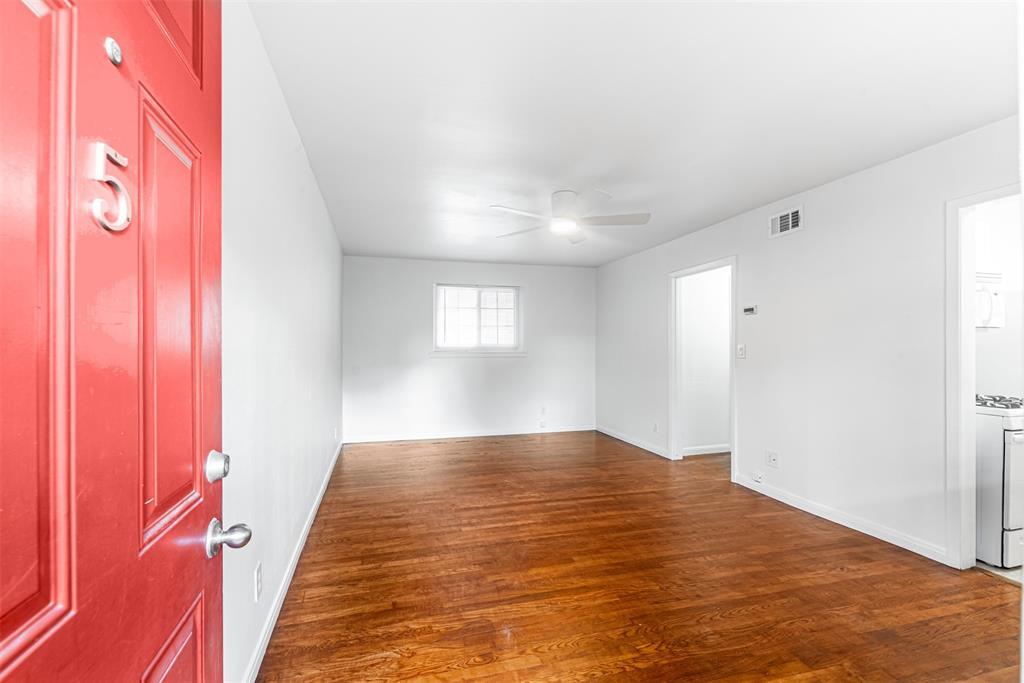 210 Emerson St Unit 5, Houston, TX 77006 Room for Rent in Houston, TX