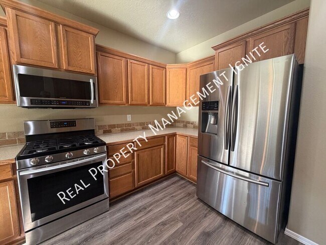 Foto del edificio - 332 SW Antler Ridge Ln