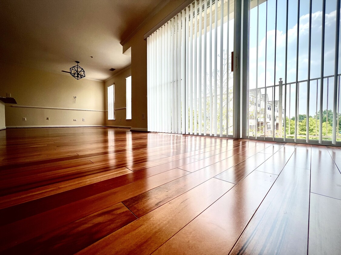 13386 Spofford Rd Unit 301, Herndon, VA 20171 Condo for Rent in