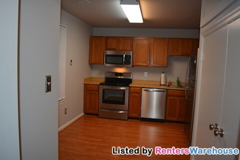 Building Photo - 16246 Taconic Cir