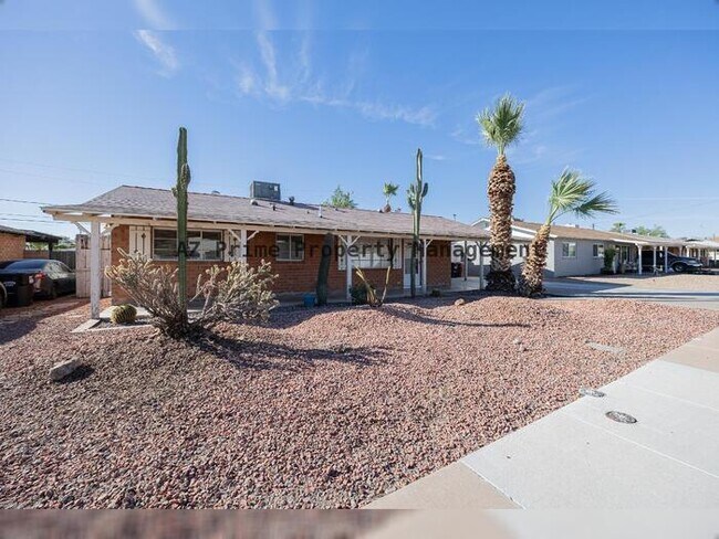 Foto del edificio - 7253 E Palm Ln