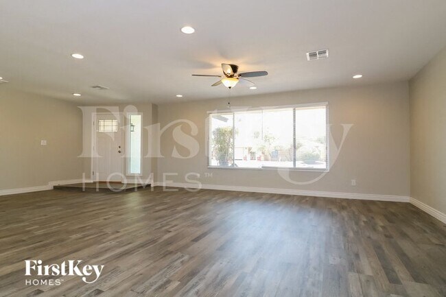 Foto del edificio - 4717 W Echo Ln