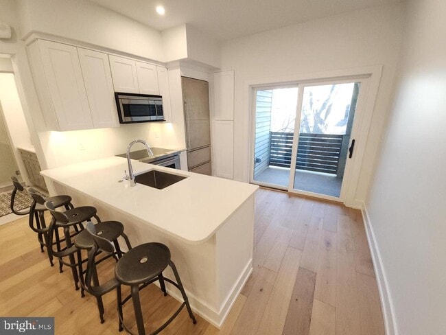 Building Photo - 8610 Evergreen Pl