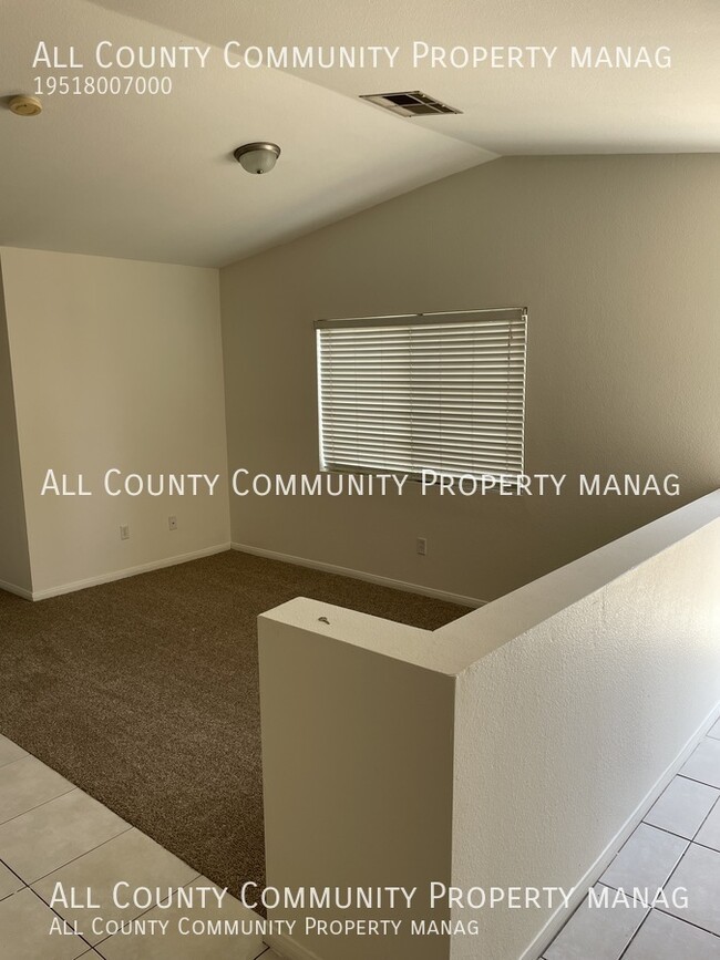 Foto del edificio - 2 Bed 1.75 Bath in Yucca Valley!