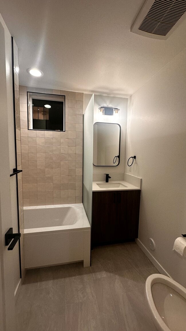Private bathroom - 9027 13th Ave NW
