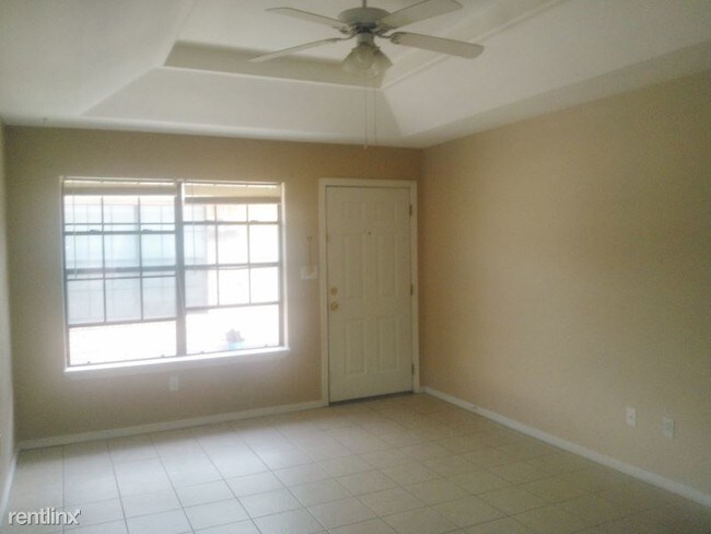 Building Photo - 1816 Aruba Dr