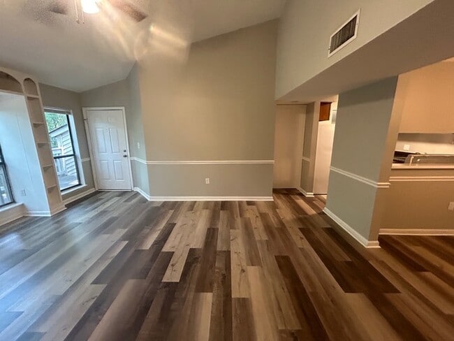 Foto del edificio - 3609 Juneau Rd