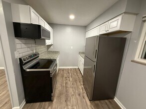 Building Photo - 3814 Freedom Way