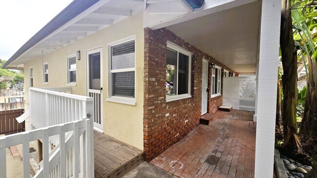 Building Photo - 283NE