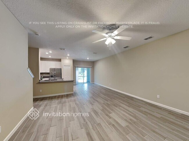 Foto del edificio - 226 Sweet Lemon Ln