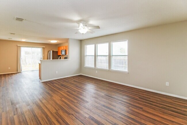 Building Photo - 1416 Sequoia Dr