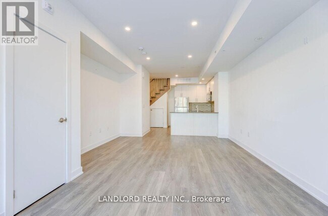 Photo du bâtiment - 3483 Widdicombe Way