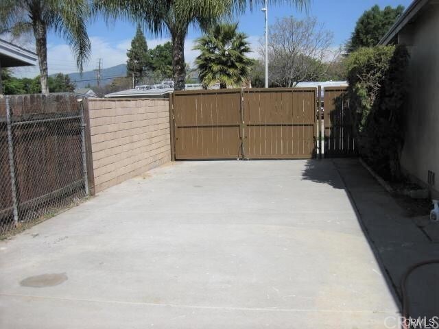 Foto del edificio - 1820 E Holly Oak Dr