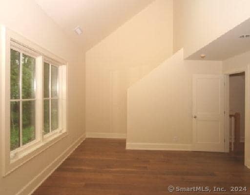 Building Photo - 154 Rowayton Ave