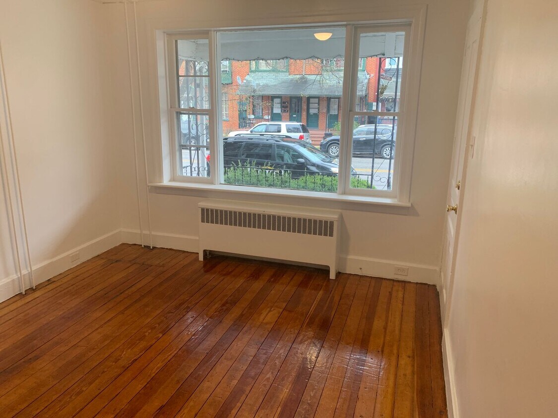 Primary Photo - 1st Floor 1 Bed/1Bath Apartment on Pennsyl...
