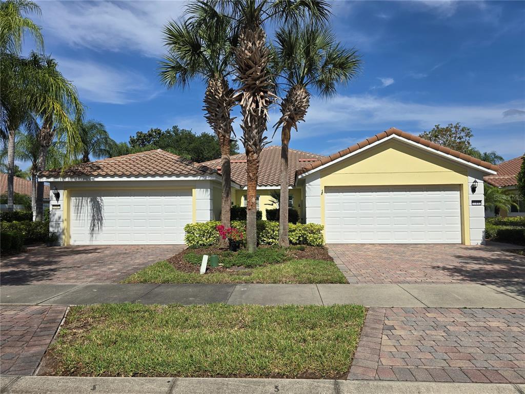Foto principal - 11895 Iselle Dr