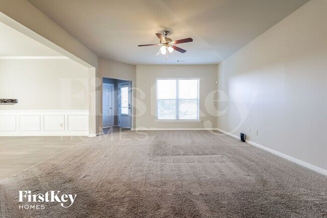 Building Photo - 1310 Aster Ives Dr