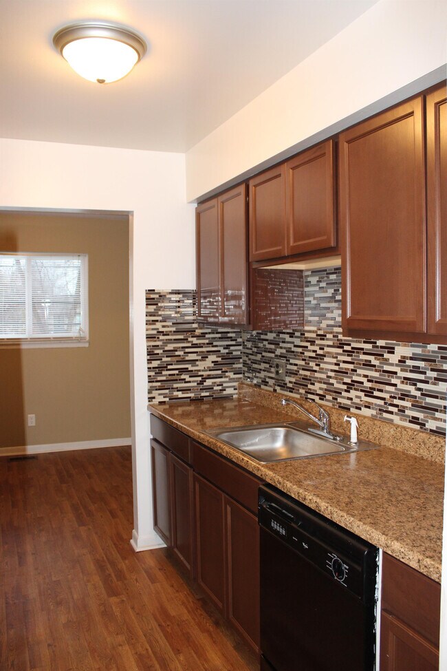 Foto del edificio - 10033 Groh Rd